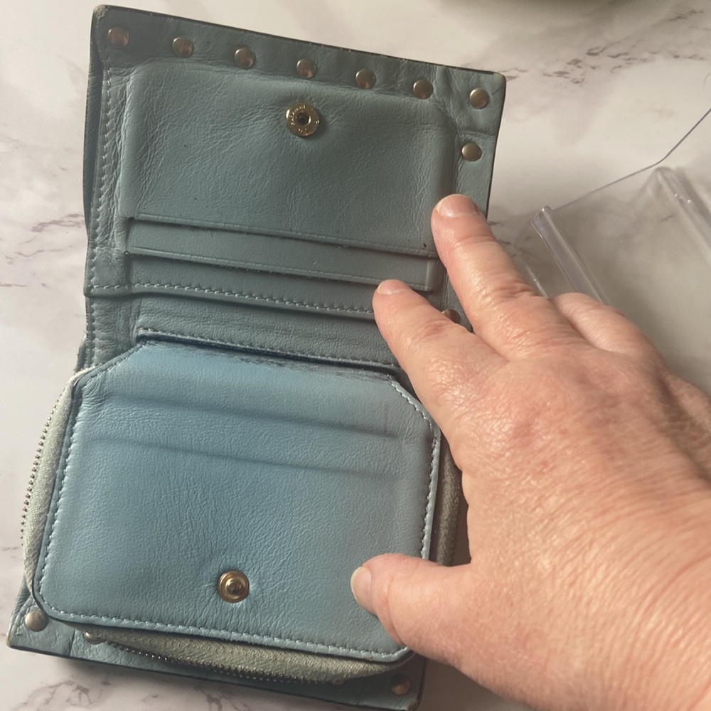 VALENTINO GARAVANI ROCK STUD WALLET - Picture 8 of 8